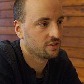 De quina manera els polítics i els partits controlen les empreses públiques