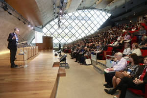 Francisco Longo pronuncia la conferència de celebració del 50è aniversari de la Revista de Administração Pública (RAP) del Brasil