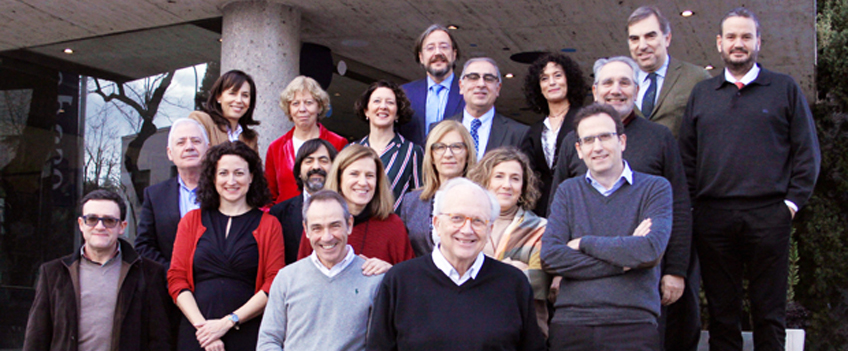 L’Institute for Healthcare Management d’Esade i AstraZeneca llancen el projecte ASISTO per als llargs supervivents