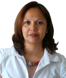 Verónica Figueroa defensa la tesi doctoral titulada Capital social y desarrollo indígena urbano: una propuesta para una convivencia multicultural. Los mapuche de Santiago de Chile